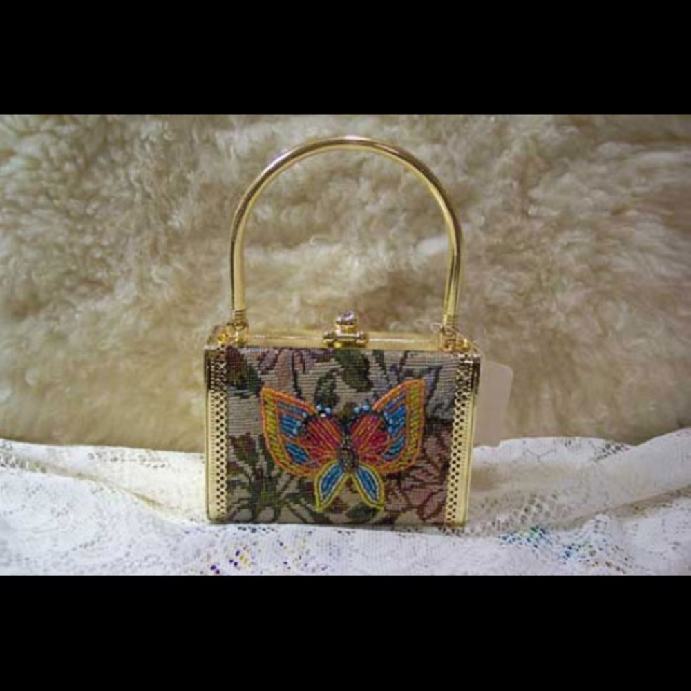 Elegant Box Purse (Cream/Butterfly)